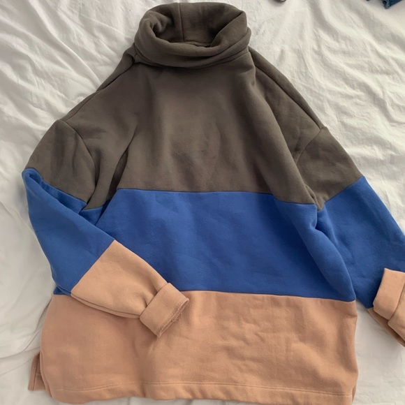 UO out from under color block turtleneck tunic - Picture 2 of 4